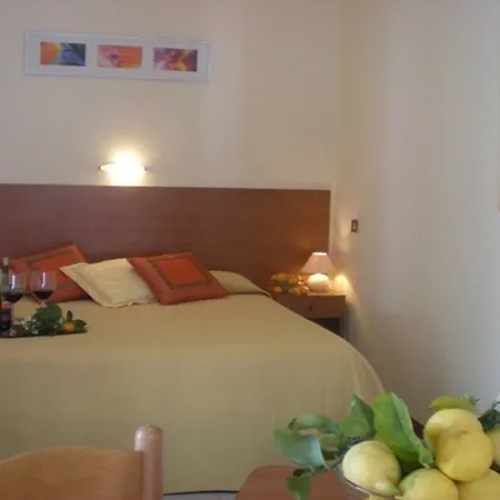 Hotel apartamentowy Villaggio Artemide Giardini-Naxos
