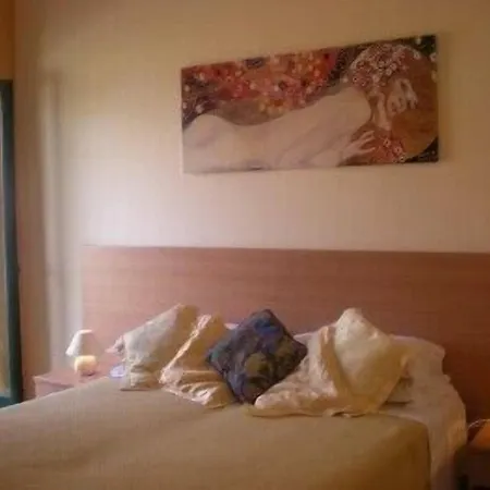 Villaggio Artemide Aparthotel 4*