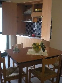 Aparthotel Villaggio Artemide 4*