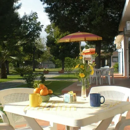 Aparthotel Villaggio Artemide 4*