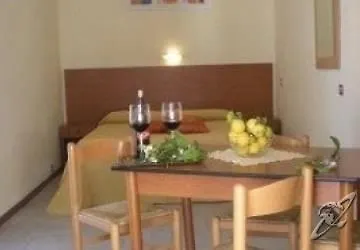 Villaggio Artemide 4* جيارديني ناكسوس